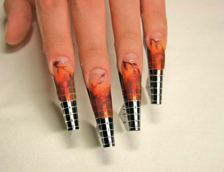 Наращивание ногтей рук