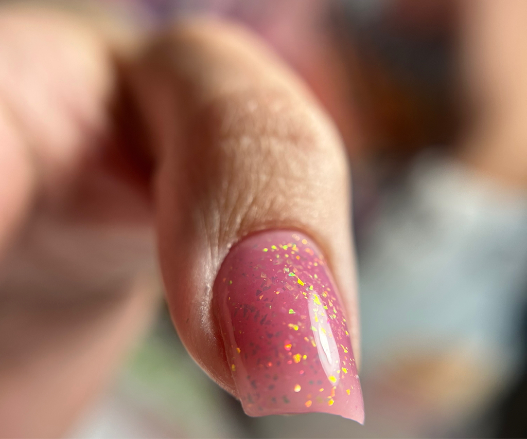 Наращивание 1 ногтя