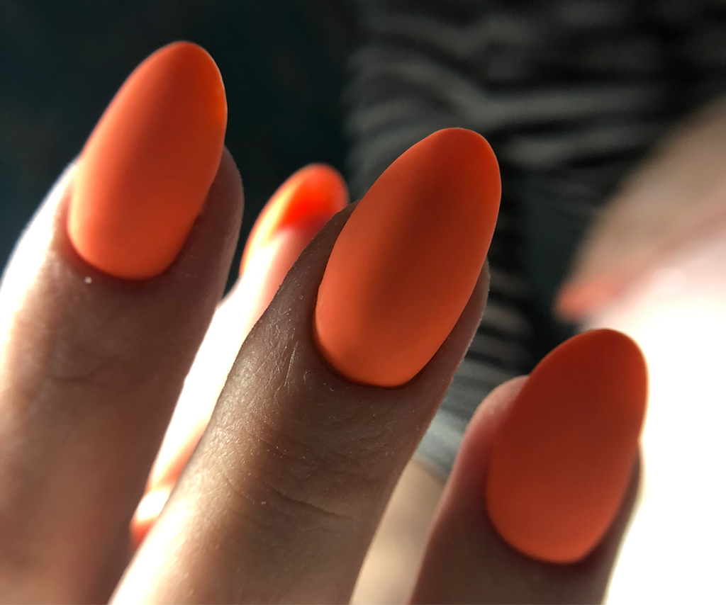 Наращивание ногтей