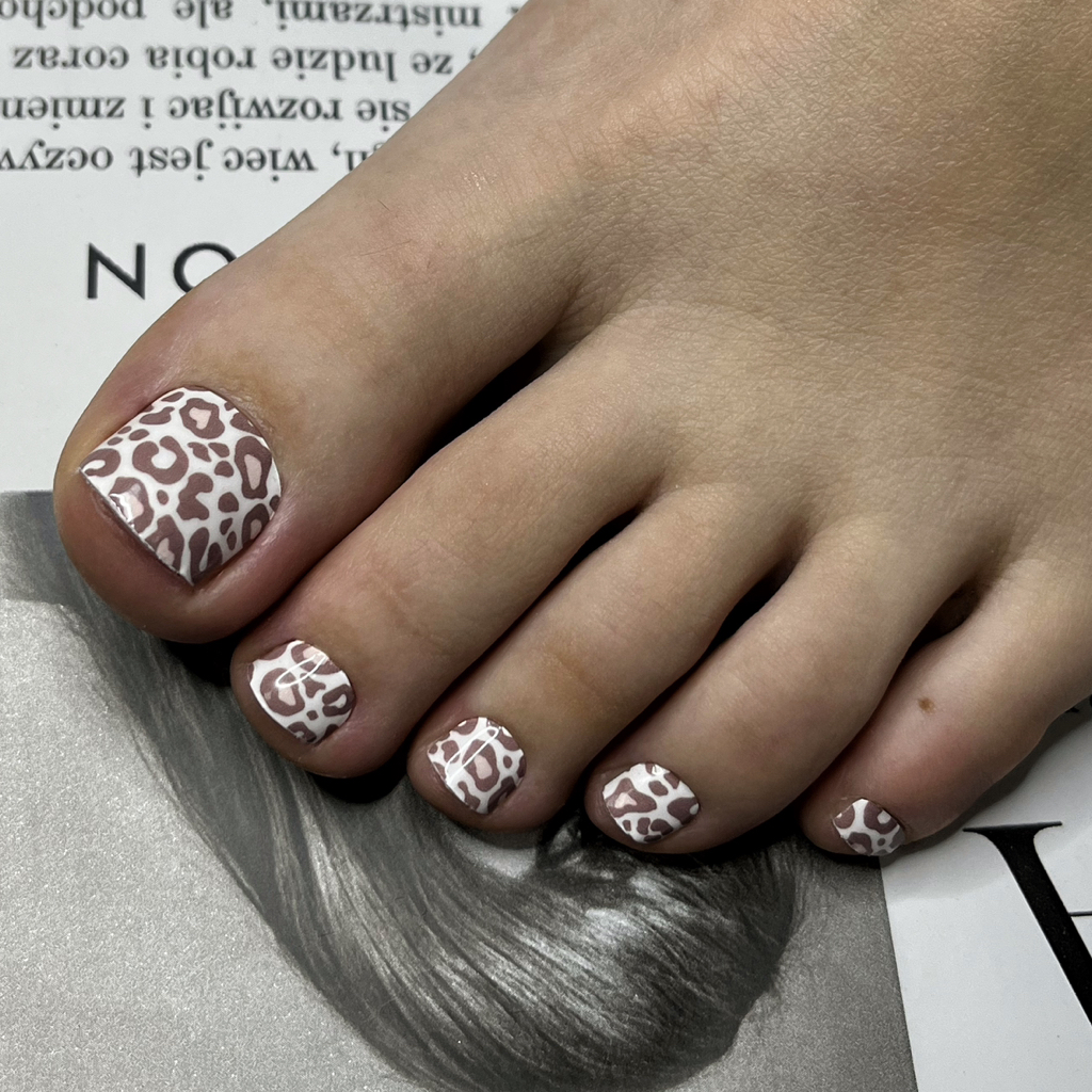 Педикюр+покрытие гель-лак+обработка стопы