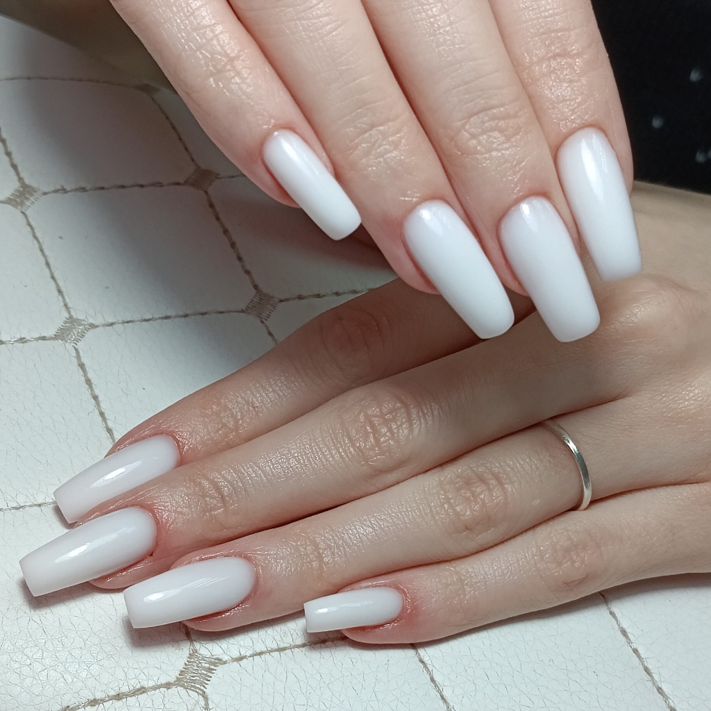 Наращивание ногтей