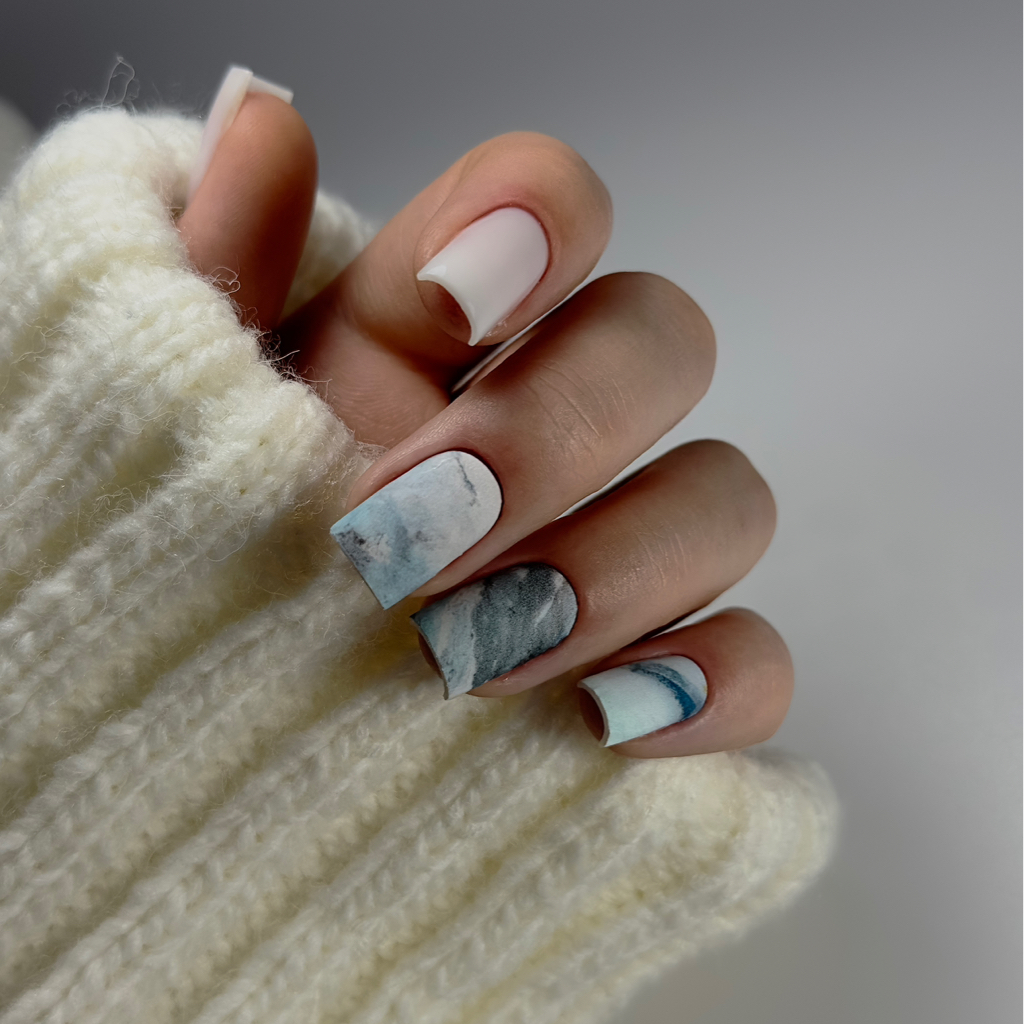 2. КОМПЛЕКС « СТАНДАРТ»  ( снятие, маникюр, укрепление гелем, ремонт 2х ноготков, дизайн до 5х ноготков )