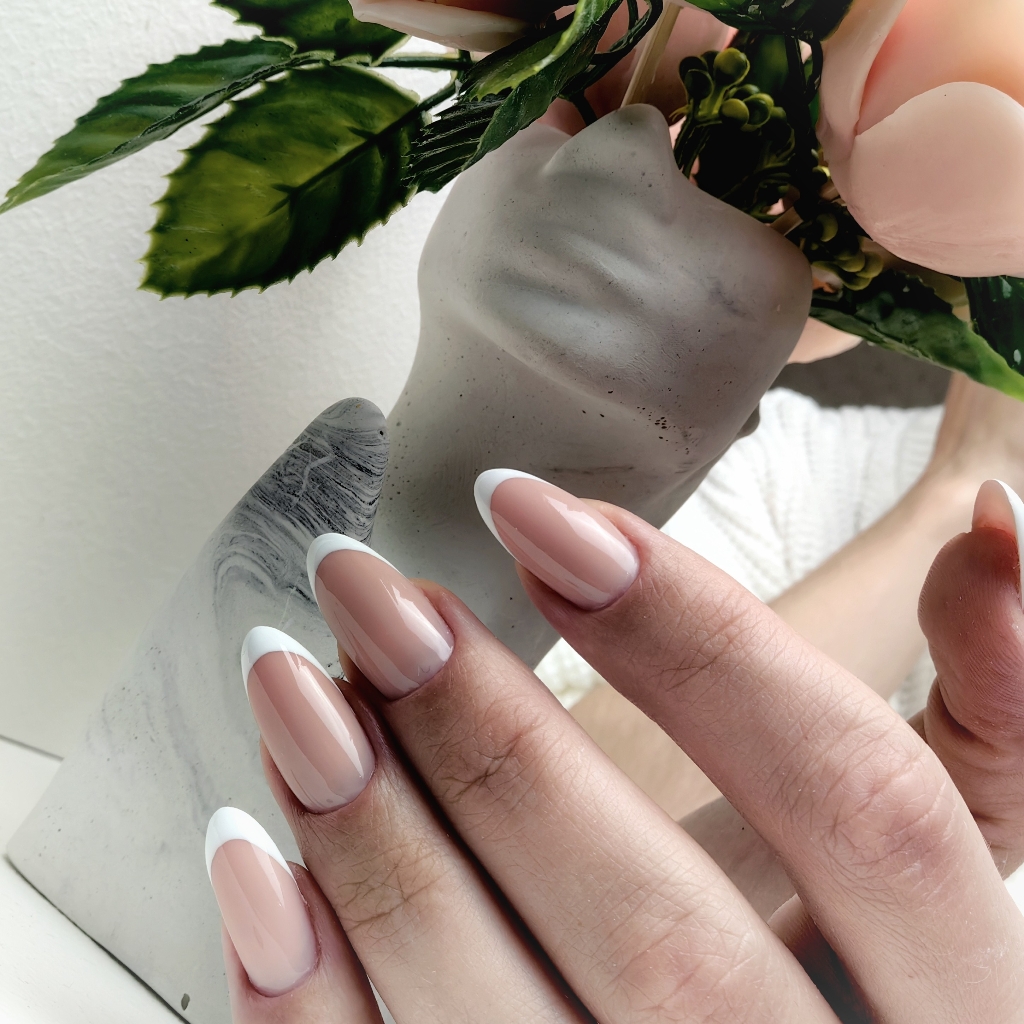 Французский маникюр или Втирка