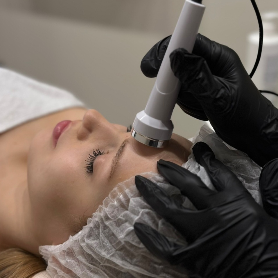 АБОНЕМЕНТ ( 6 процедур)  БИОЛИФТИНГ (МИКРОТОКОВАЯ ТЕРАПИЯ) - ( лицо, шея)