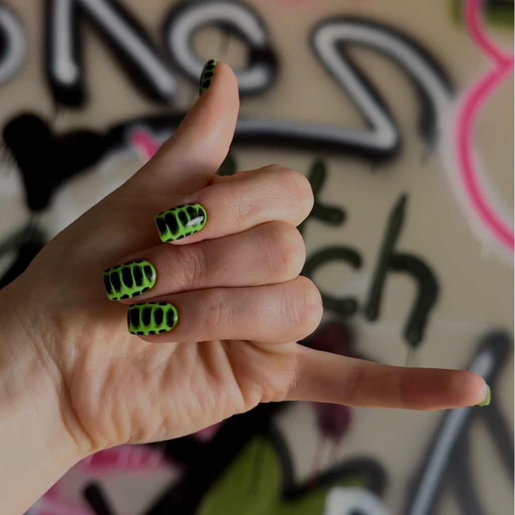 Укрепление ногтей + дизайн (снятие, маникюр, покрытие гелем, дизайн) Дизайн по возможности присылайте заранее. Короткие ногти!