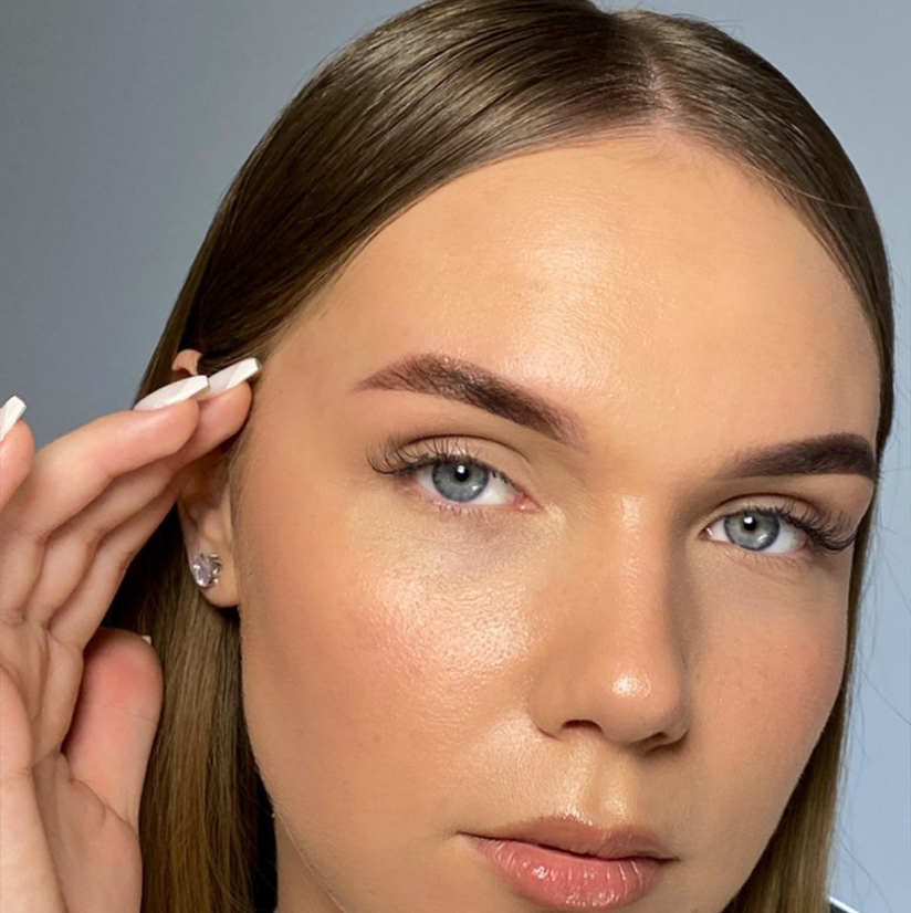 Коррекция +окрашивание бровей