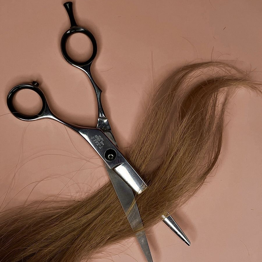 Женская креативная стрижка (короткие волосы)