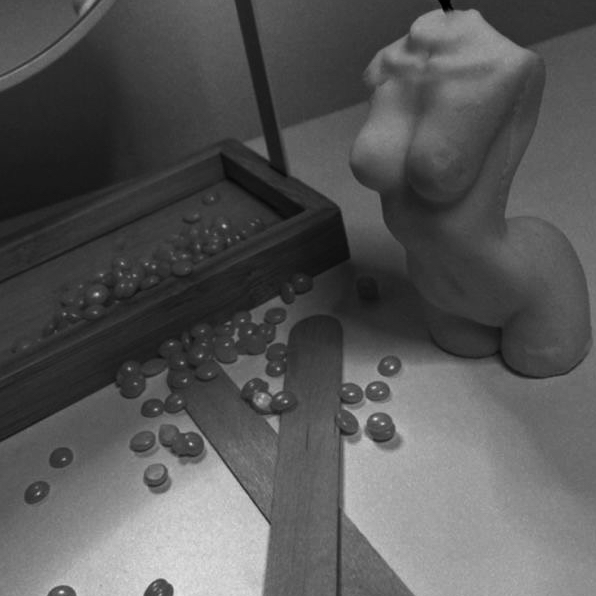 Восковая депиляция комбо ( ноги + бикини)