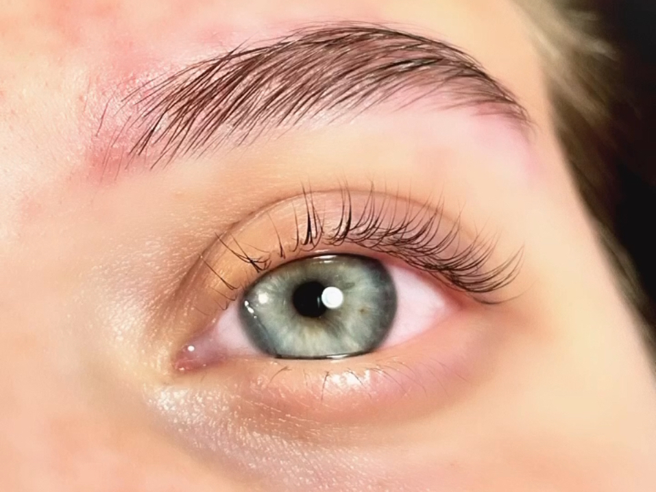 Дизайн бровей+окрашивание ресниц/ Eyebrow design&Eyelash Coloring