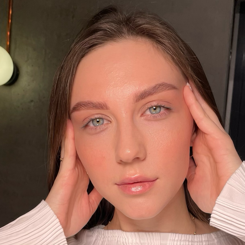 Окрашивание и коррекция бровей