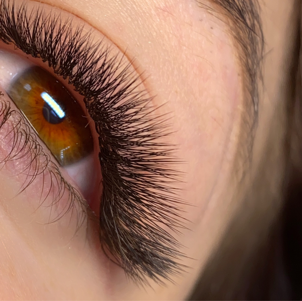 Light volume lash 3D