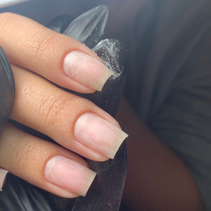 Маникюр классический без покрытия