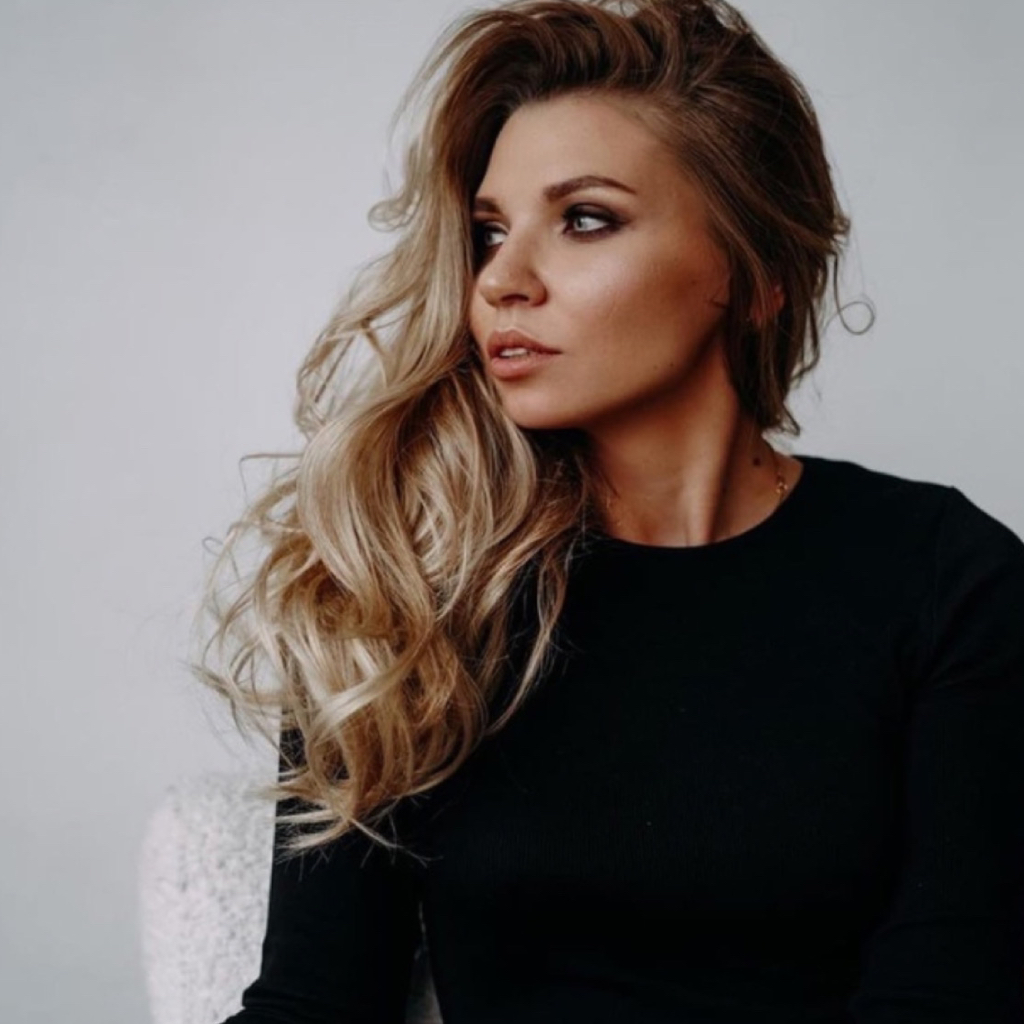 РАЗУМОВА КРИСТИНА