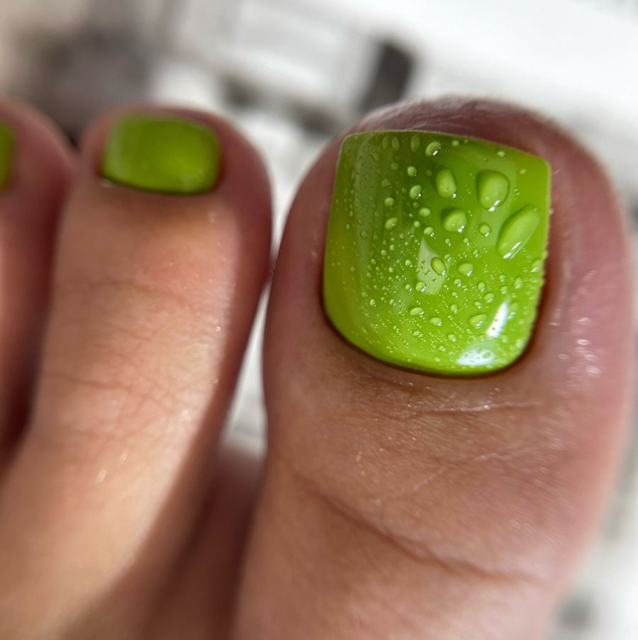 Мини Педикюр(обработка только пальчиков)  + покрытие = 8500 тг  TOP-мастер 1 категории