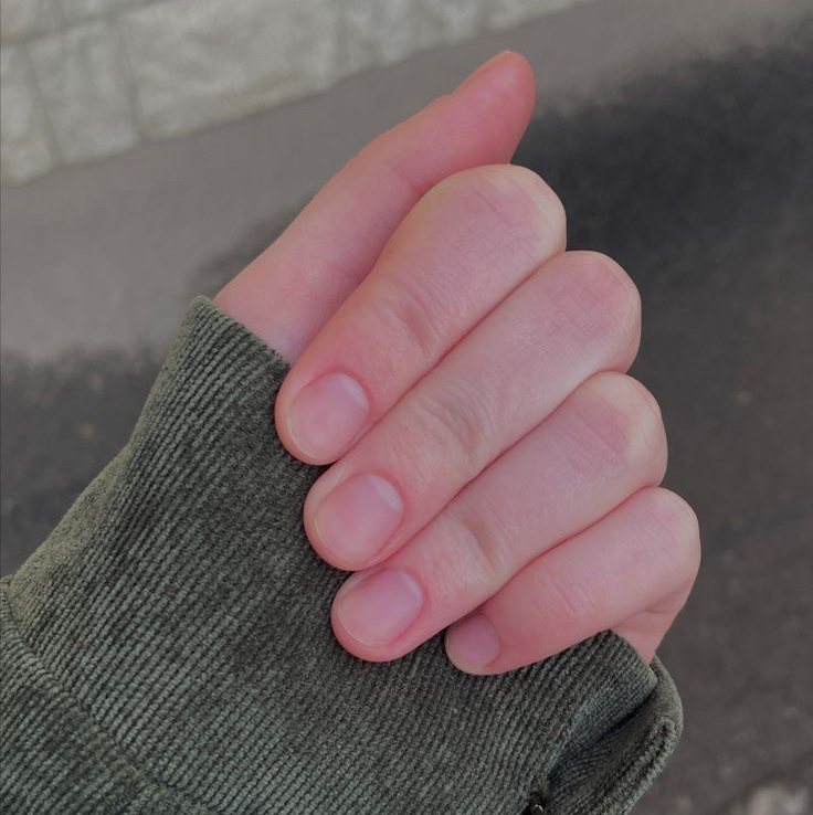 Маникюр без покрытия