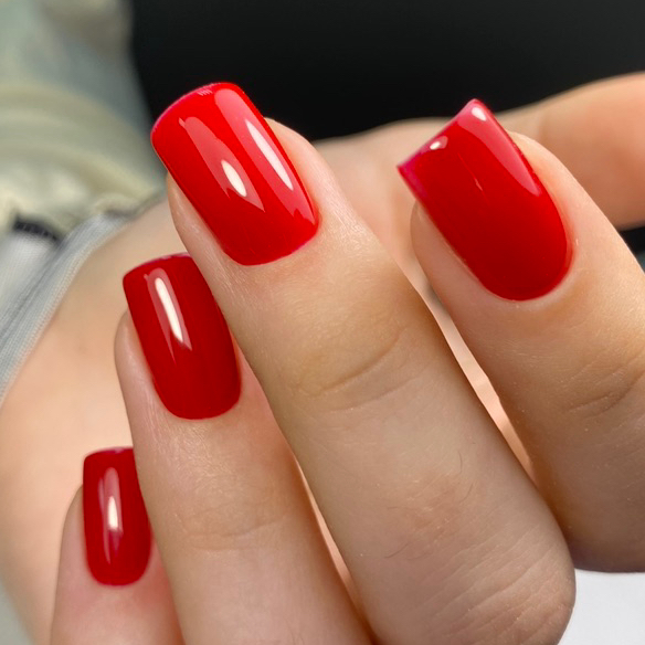 Маникюр + покрытие гель-лак (база, гель топ-мастер)