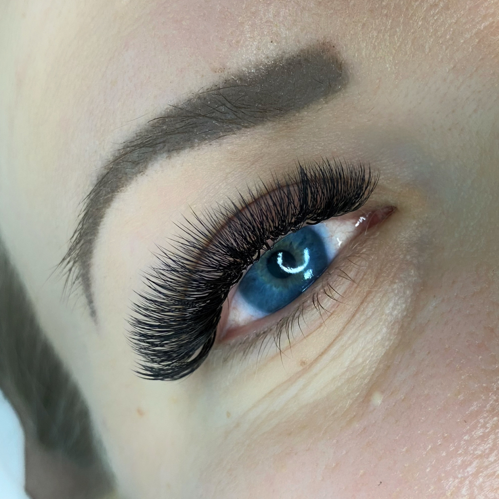 Объемное наращивание 3,5-4 Д