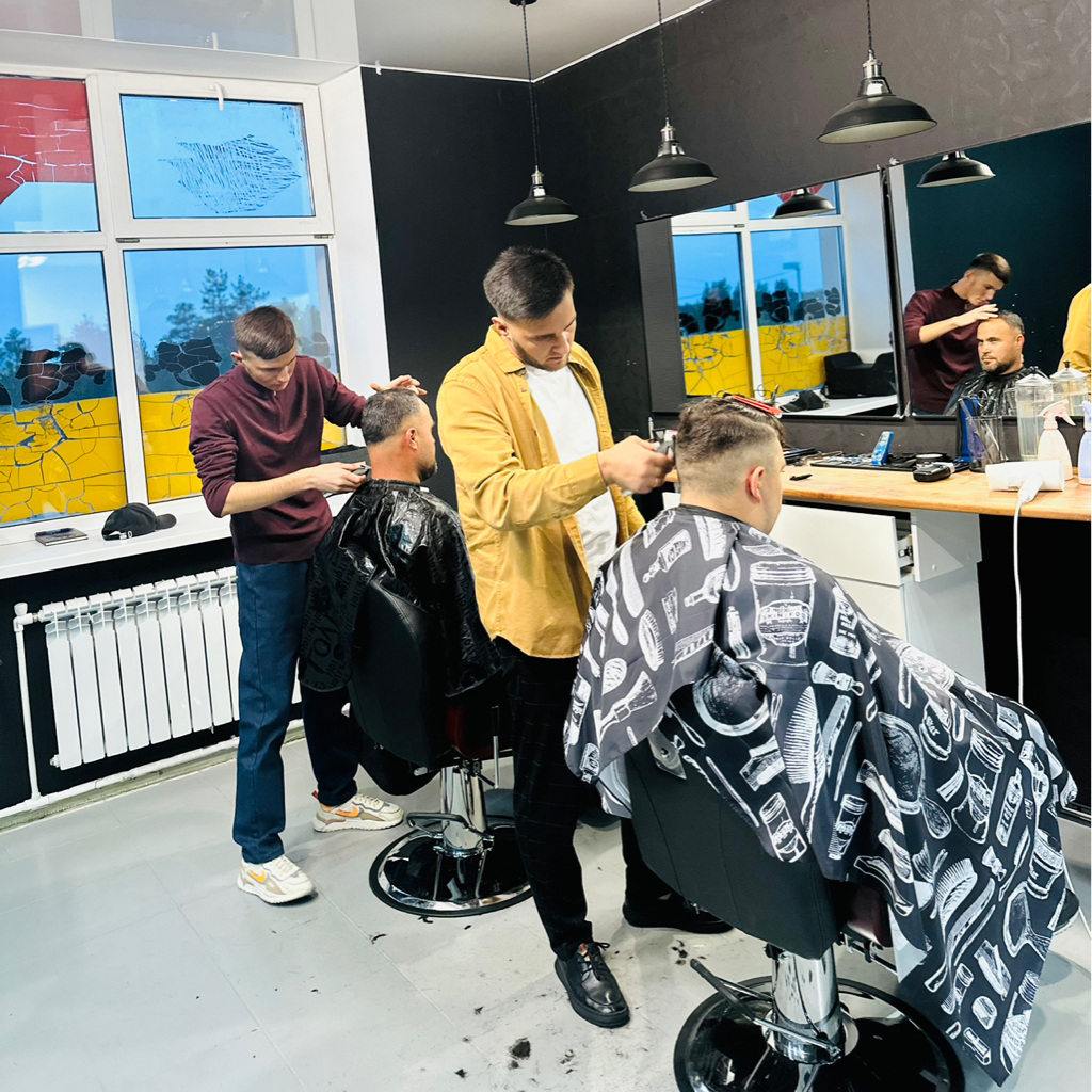 GAFUROV BARBERSHOP | Губкинский | Reserva online