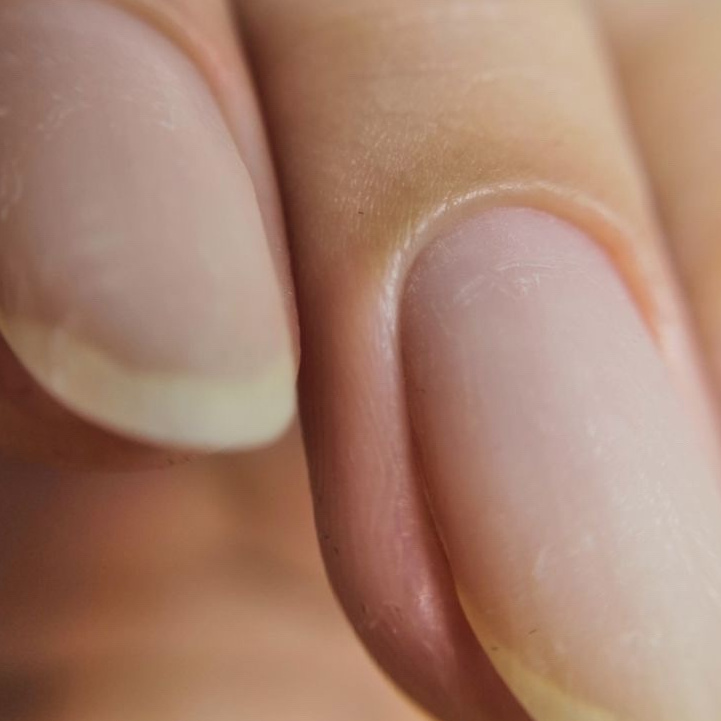 Маникюр без покрытия
