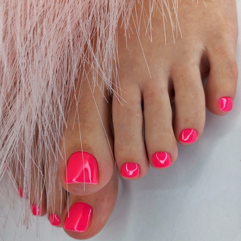 Дисковый педикюр с покрытием гель-лак