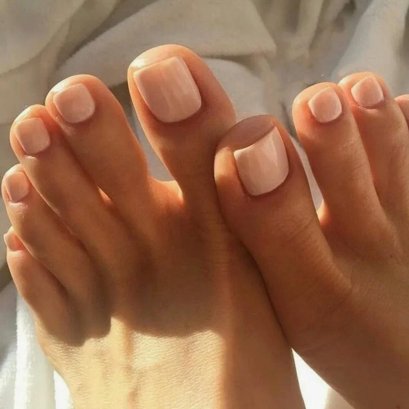 Педикюр с покрытием