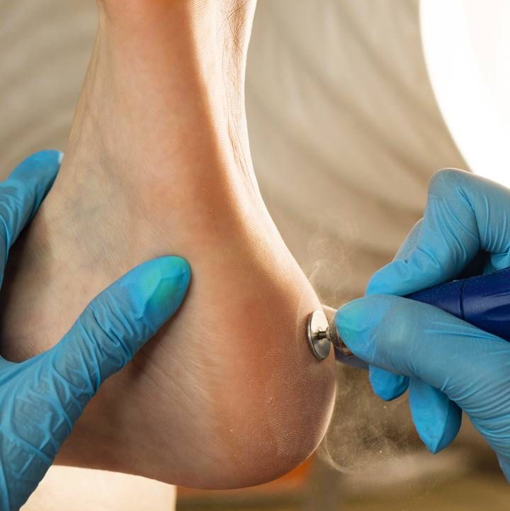 Педикюр с обработкой Smart без покрытия