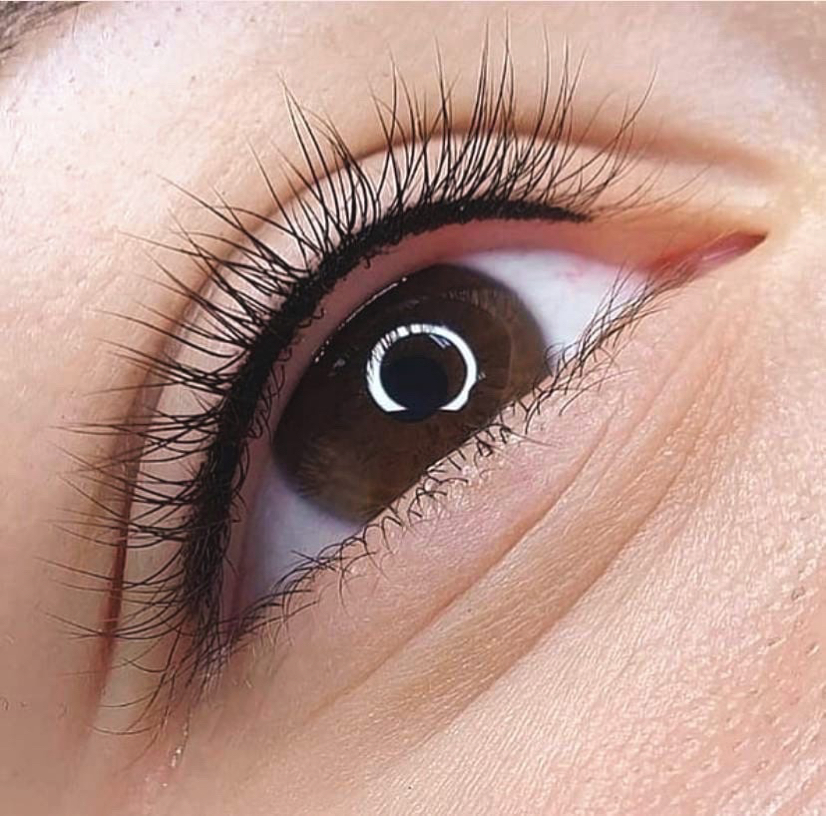 Межресничное пространство