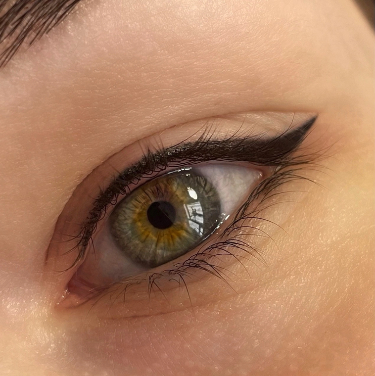 Нанонапыление век(стрелочка)