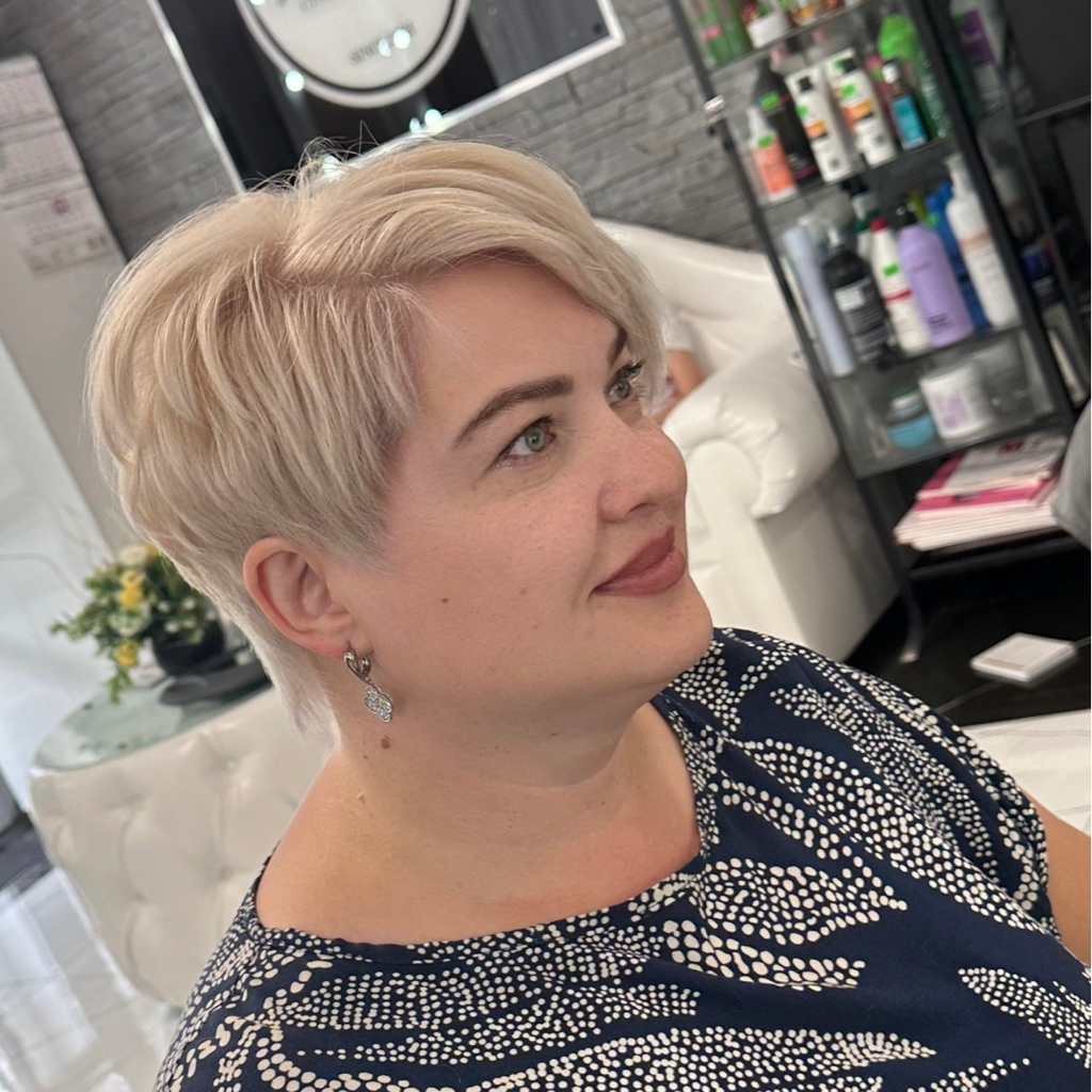 Женская стрижка