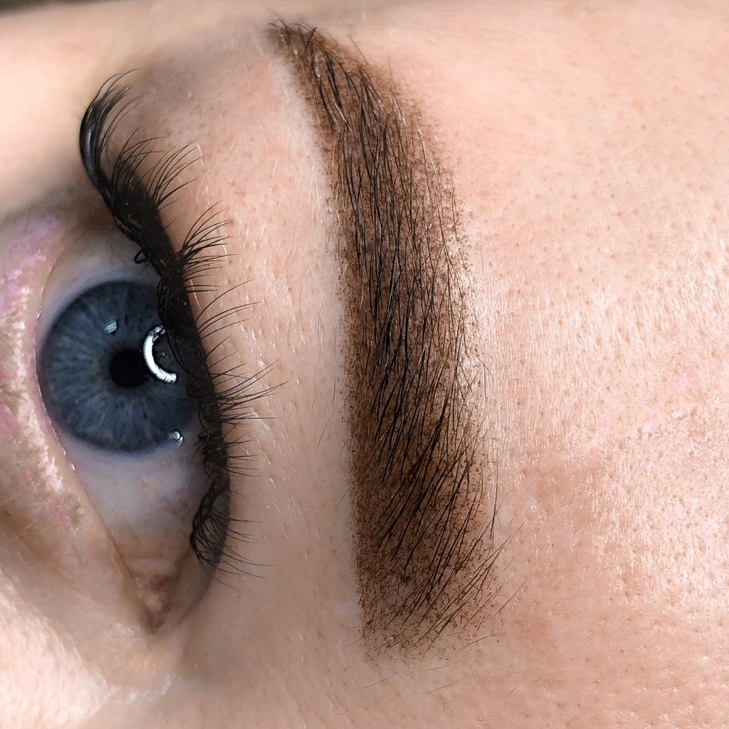 Коррекция перманентного макияжа бровей (моей работы)