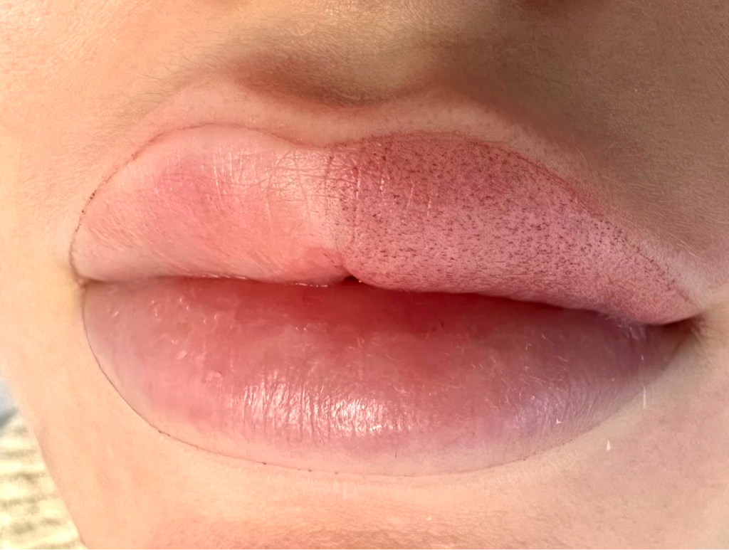 Коррекция перманентного макияжа губ (моей работы)