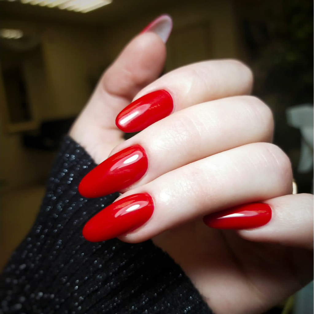 Наращивание ногтей