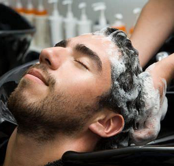 Мытьё головы мужчинам
