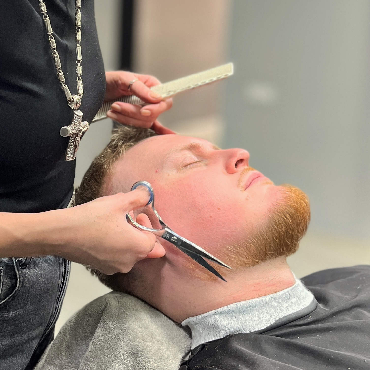 КОМПЛЕКС (стрижка + коррекция бороды)