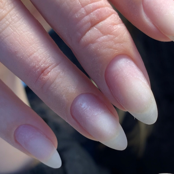 Аппаратный маникюр