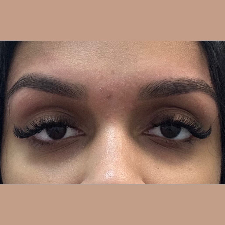 Коррекция бровей