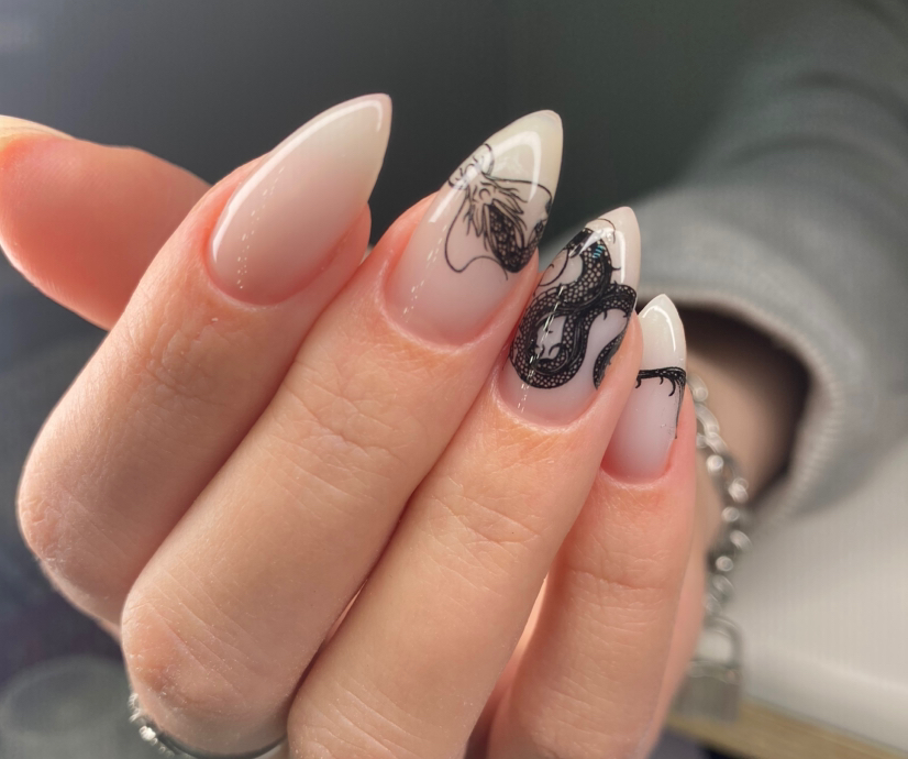 Короткие /средние ногти с коррекцией + небольшой дизайн