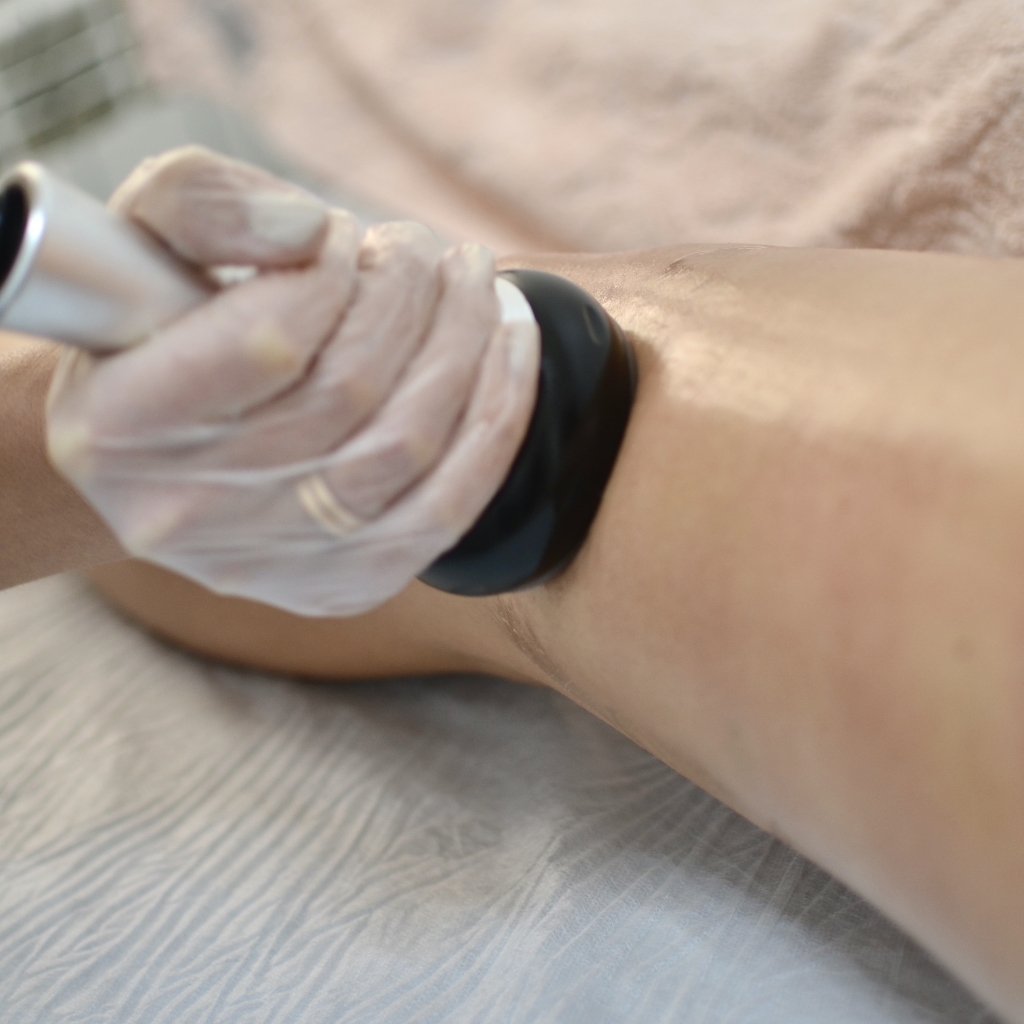 Горячий вакуумный массаж тела