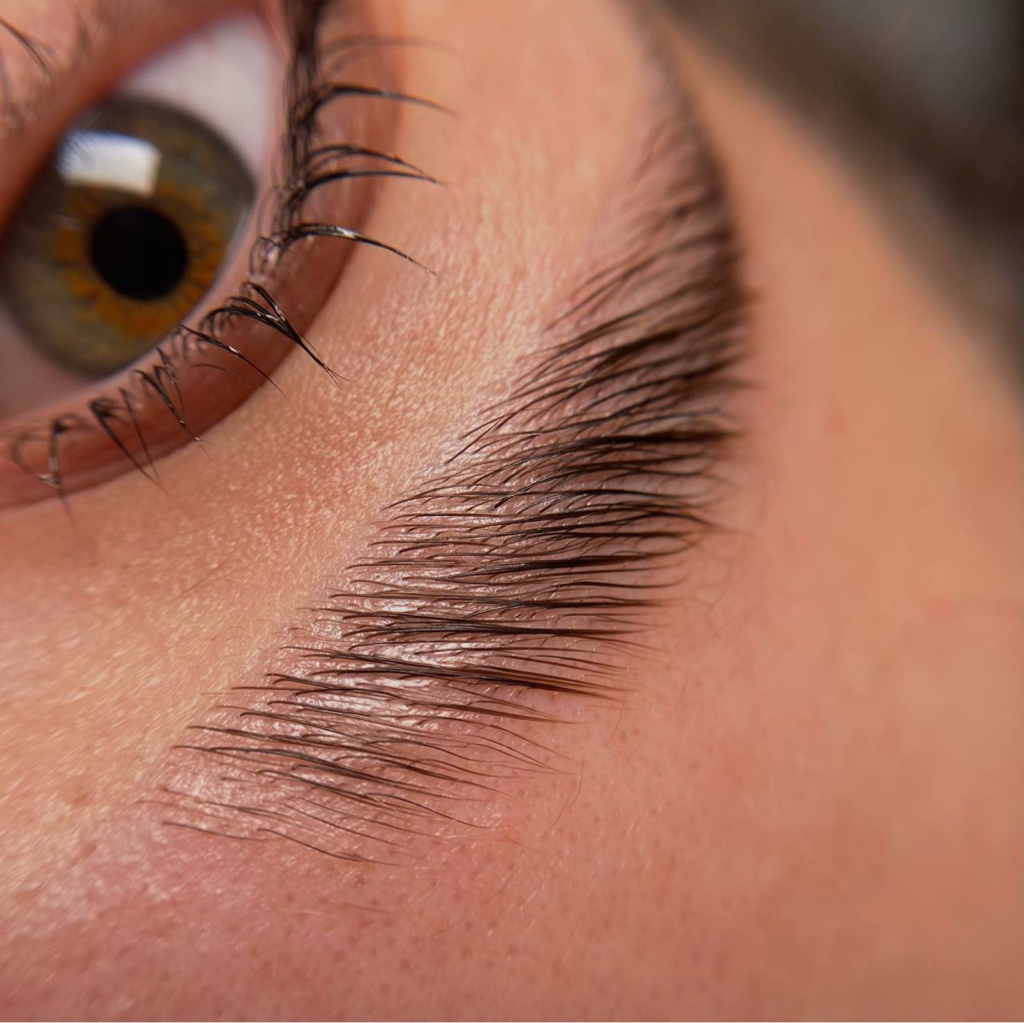 Brows lamination  (without shaping  and tinting)