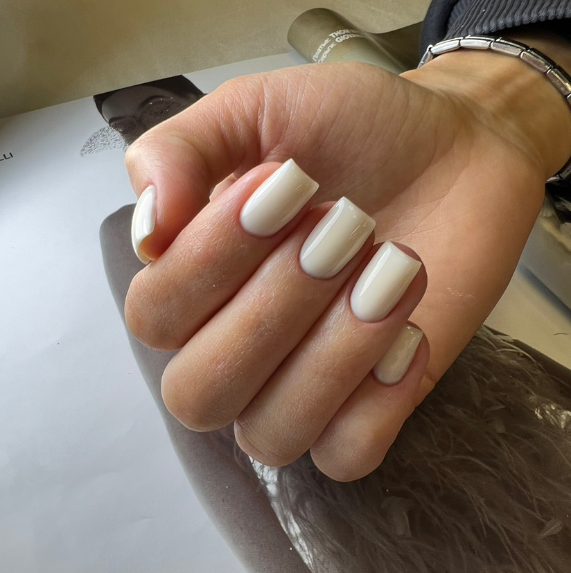 Наращивание ногтей