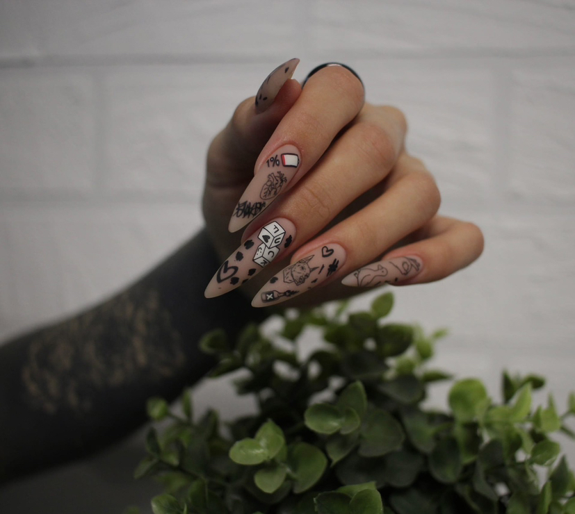 Коррекция ногтей