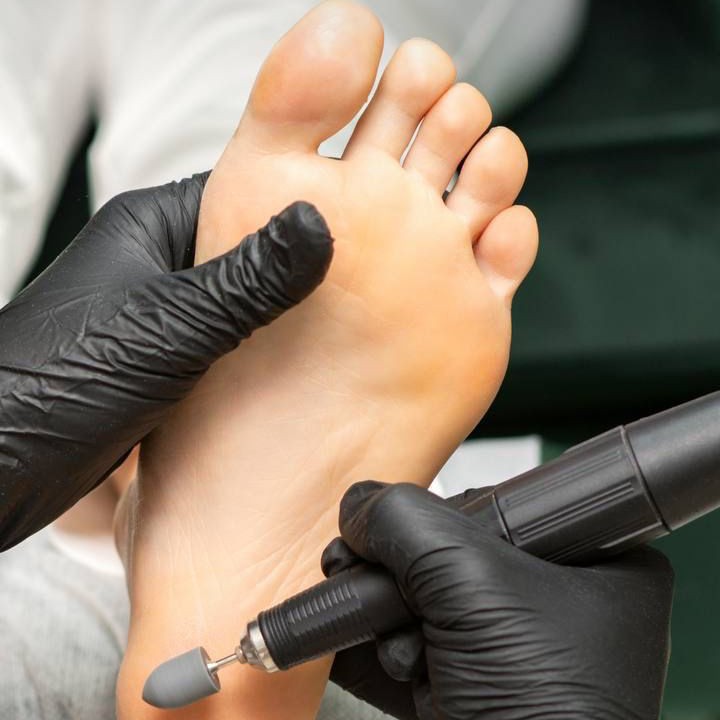 Педикюр (пальчики + пяточки)|Pediküre (zehen + fersen)