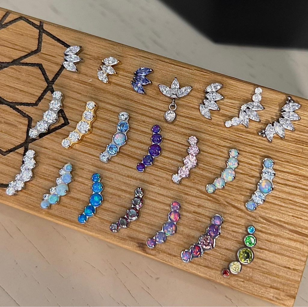 Замена и подбор украшения