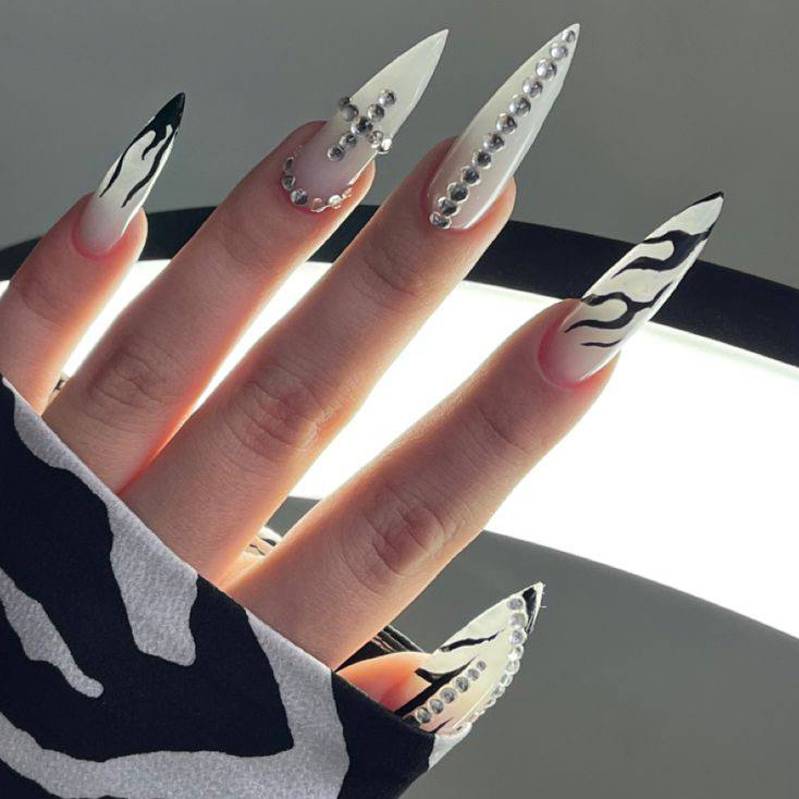 Моделирование ногтей  (Длинные ногти)