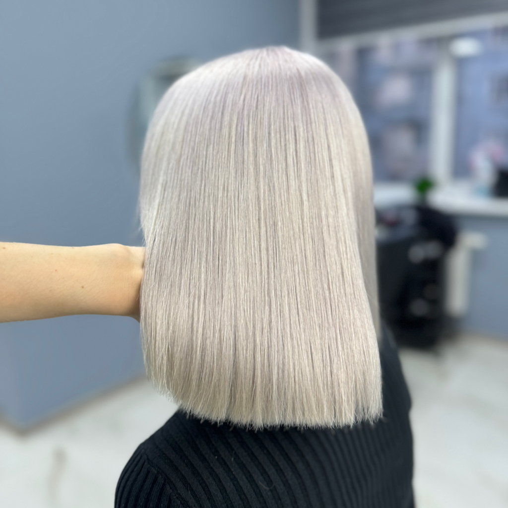 Блонд (корни до 2см+тонирование) средняя длина