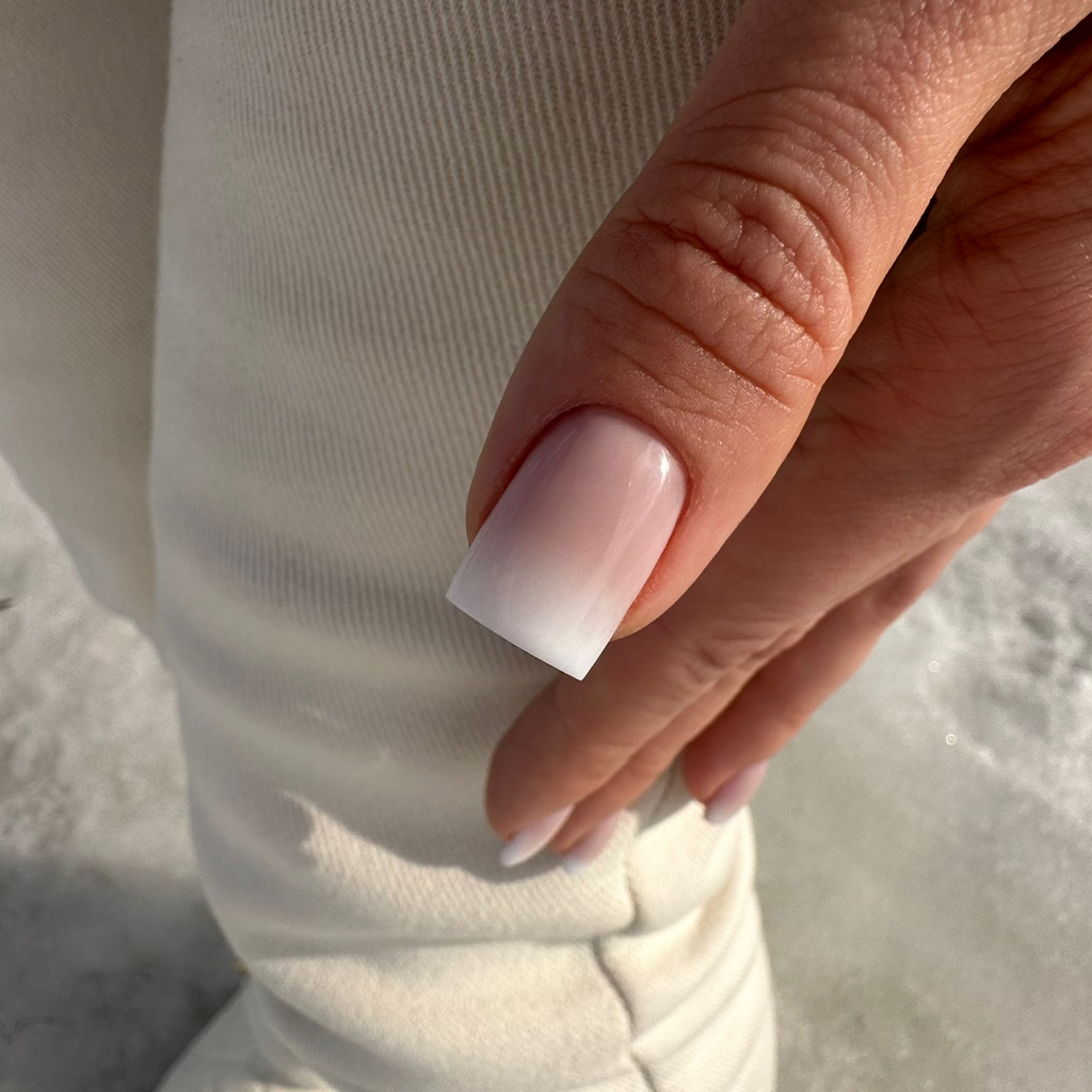 Маникюр с покрытием гель-лак + сложный дизайн