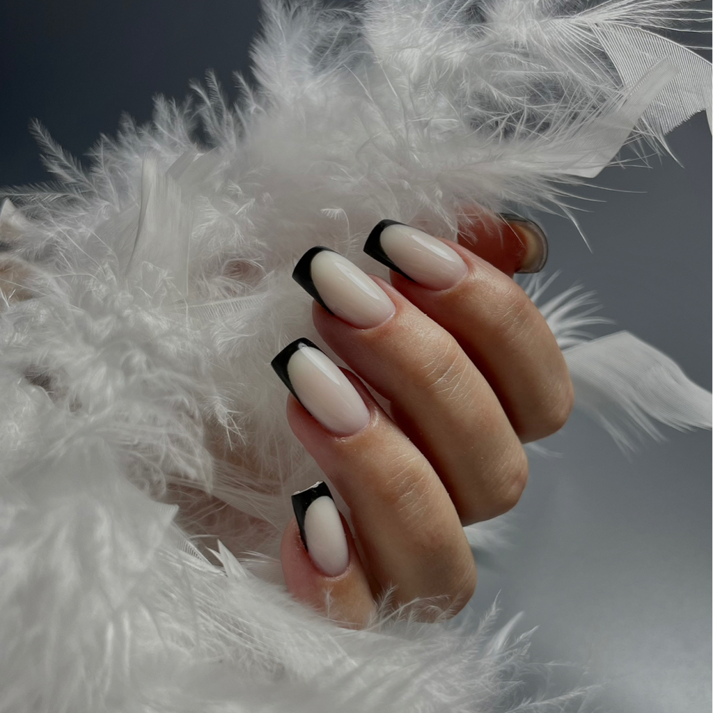 Французский маникюр