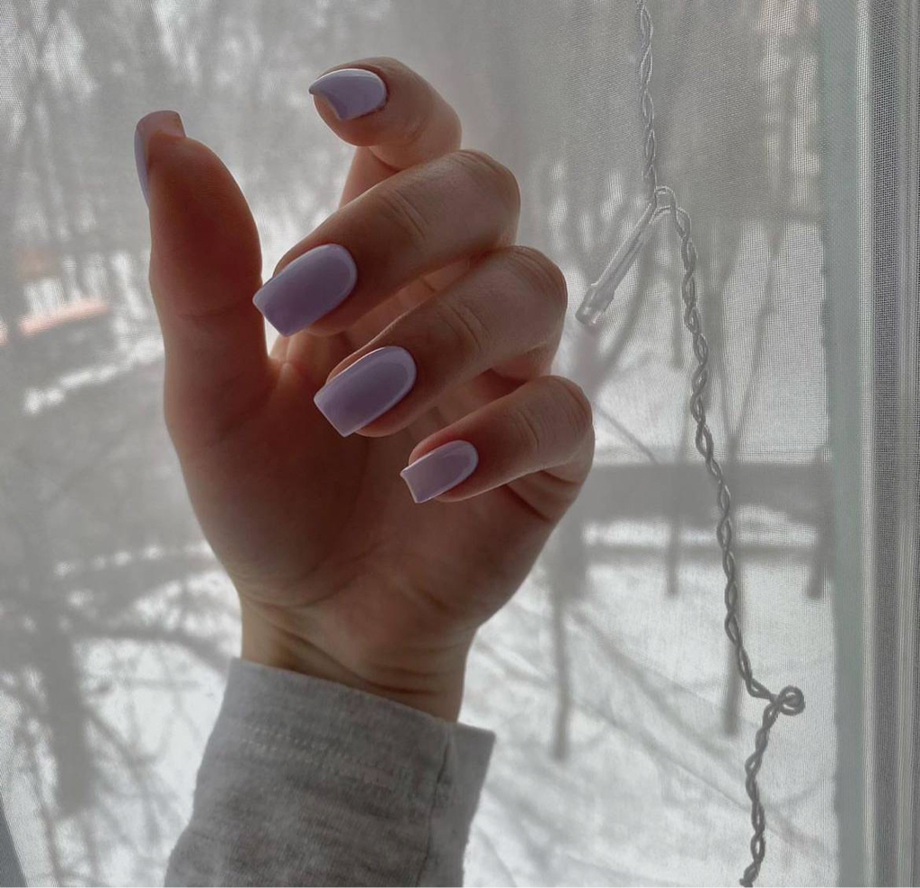 Маникюр с покрытием гель-лак (короткие ногти, однотон)