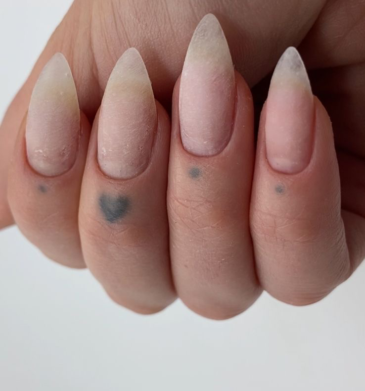 Аппаратный комбинированный маникюр