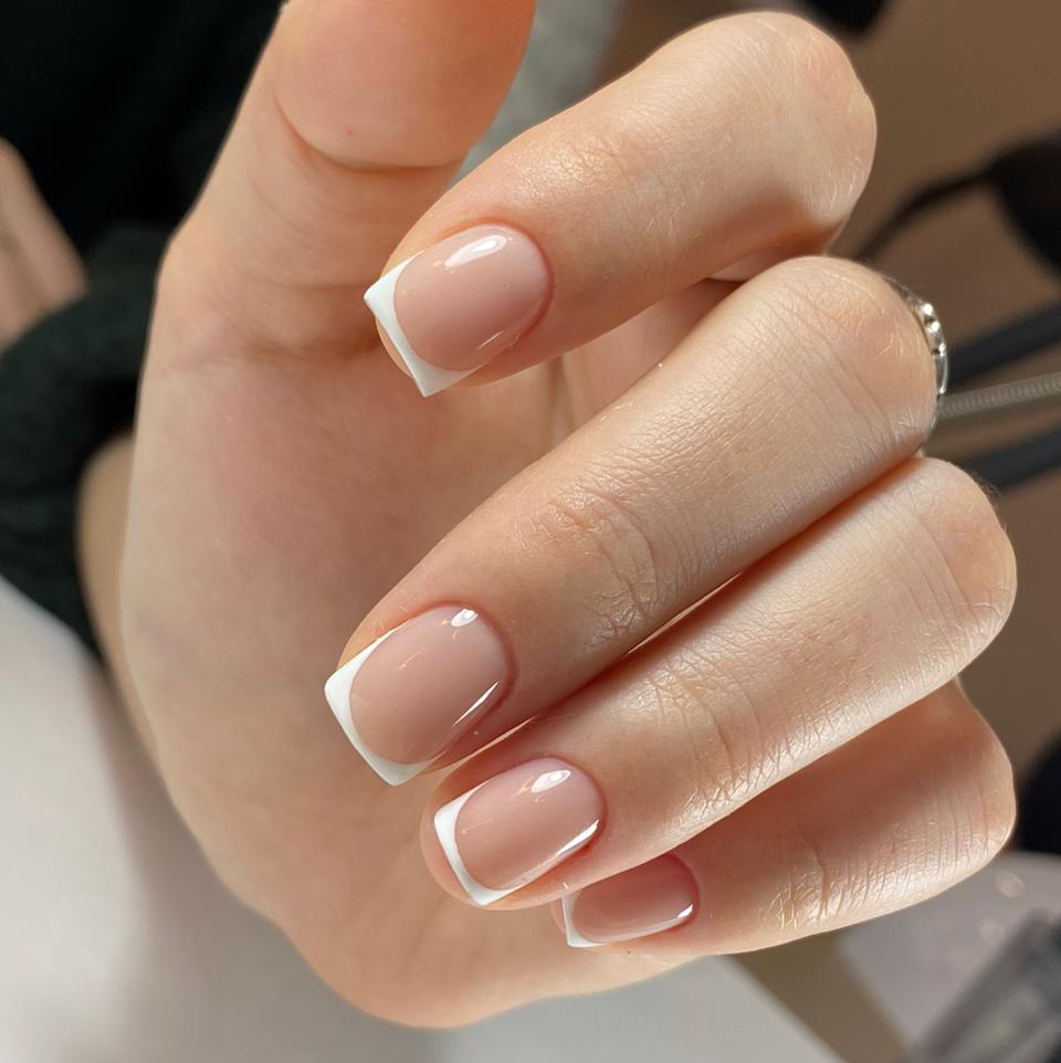 Комбинированный маникюр + покрытие гель-лак (френч)